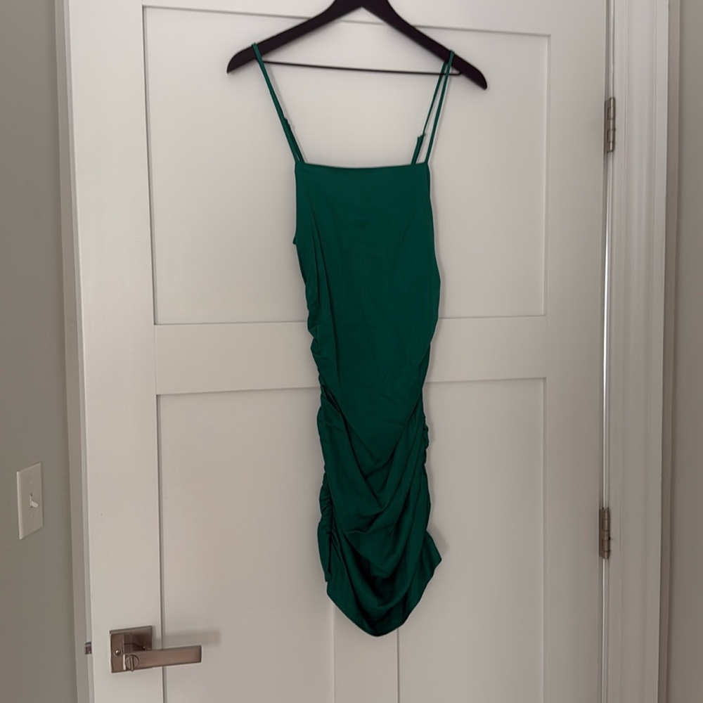 Emerald green ruched dress M NWT